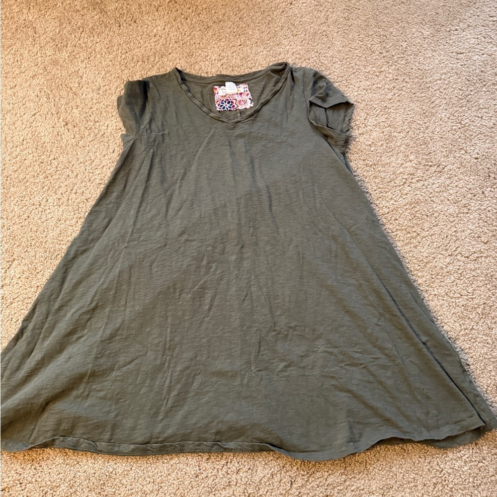 C & California Olive Green V-Neck Tee